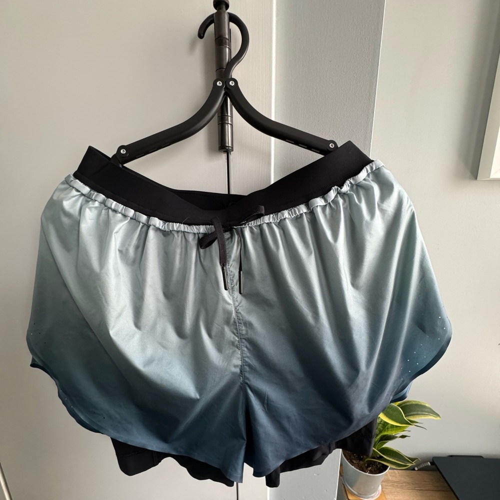 Lululemon Lab lined short - Picture 4 of 8